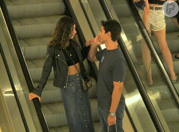 Isis Valverde e André Resende foram clicados em uma joalheria no Barra Shopping, Zona Oeste do Rio de Janeiro, nesta quinta-feira, 13 de setembro de 2016