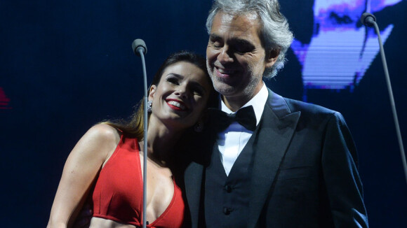 Paula Fernandes se emociona em dueto com Andrea Bocelli e para de cantar. Vídeo!