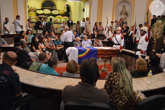Velório de Reginaldo Rossi, em Pernambuco, nesta sexta-feira, 20 de dezembro de 2013