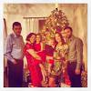 A top brasileira Alessandra Ambrósio passou o Natal com a família em Santa Mônica, nos Estados Unidos. 'Desejando a todos um Feliz Natal e um ano com muito Amor, Saúde e Felicidade', escreveu ela