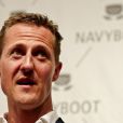 Michael Schumacher, ex-piloto de Fórmula 1, sofre grave acidente após queda nos Alpes Franceses