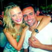Roger Flores assume namoro com modelo em festa de réveillon no Ceará