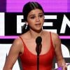 Selena Gomez vai a primeiro evento após pausa na carreira: 'Quebrada por dentro'