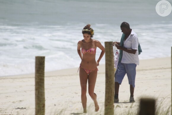 Sophie Charlotte curte dia de praia no Rio de Janeiro, em 7 de janeiro de 2014