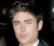 Zac Efron falou sobre relacionamento em entrevista à revista Glamour