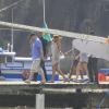Rihanna e sua equipe desembarcam em Ilha Grande