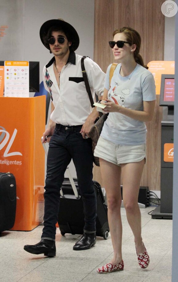 Sophia Abrahão e Fiuk embarcaram juntos na manhã desta segunda-feira, 20 de janeiro de 2014, no aeroporto de Congonhas, em São Paulo