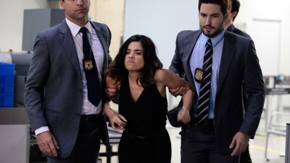 'Amor à Vida': Vanessa Giácomo grava cenas da prisão de Aline no aeroporto