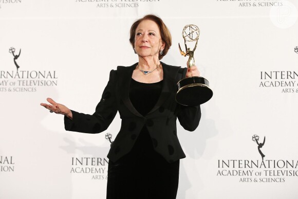 Fernanda Montenegro ganhou o prêmio de melhor atriz no Emmy Internacional em 2013 pelo papel no especial de fim de ano 'Doce de mãe' exibida na TV Globo