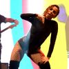 Anitta dança 'Deu Onda' em show em São Paulo