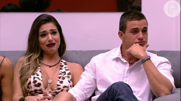 Manoel chora ao aguardar decisão de quem deixaria o 'BBB17'