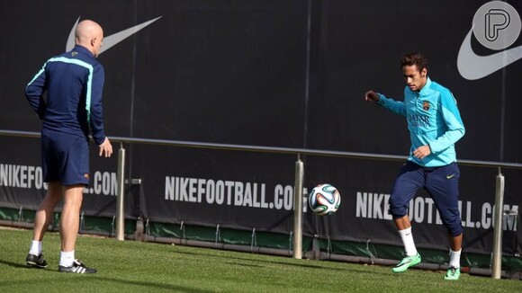 Neymar lesionou o tornozelo há três semanas