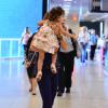 Grazi Massafera embarca nesta segunda-feira, 3 de fevereiro de 2014, com a filha Sofia, de 1 ano e 9 meses, no aeroporto Santos Dumont, no Rio de Janeiro