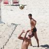José Loreto jogou futevôlei na manhã desta terça-feira, 4 de fevereiro de 2014, na praia da Barra da Tijuca
