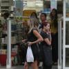 Grazi Massafera faz compras na Barra da Tijuca, no Rio de Janeiro, nesta quinta-feira, 13 de fevereiro de 2014