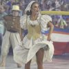 Ivete Sangalo se entregou de corpo e alma na Avenida, cantando e dançando a coreografia da comissão de frente da Grande Rio
