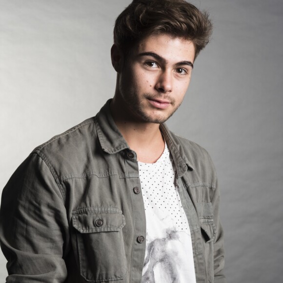 O ator usou a letra de "50 Reais", de Naiara Azevedo, para mexer com os comediantes