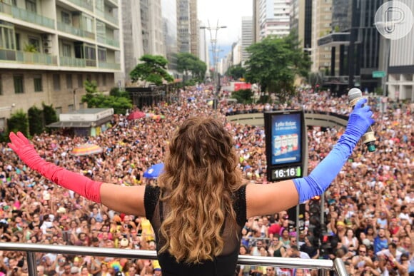 Daniela Mercury vibrou em seu Instagram ao ver a multidão