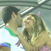 Grazi Massafera namora Patrick Bulus, com quem trocou beijos em camarote no carnaval 2017. O empresário negou que eles tenham planos de casamento, por enquanto