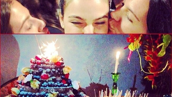 Isis Valverde ganha festa surpresa dos amigos em aniversário de 27 anos