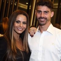 Radamés lembra preconceito por namorar Viviane Araujo: 'Por ser símbolo sexual'