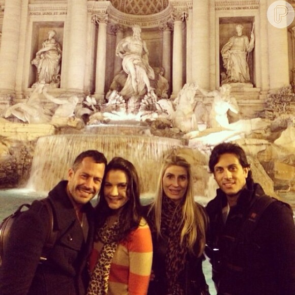 Malvino Salvador e Kyra Gracie viajaram recentemente para a Europa com um casal de amigos