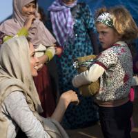 Angelina Jolie visita crianças sírias refugiadas no Líbano: 'Parte o coração'