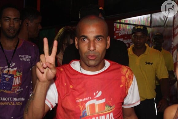 O jogador do Corinthian Emerson Sheik, ex-namorado de Antonia Fontelle, também marcou presença no camarote da Brahma em Salvador