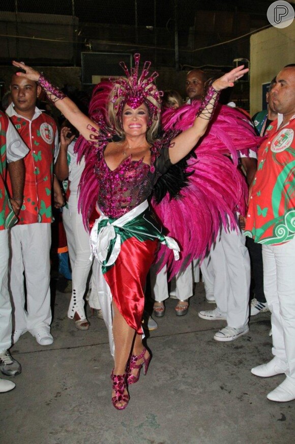 Susana Vieira sobre pique para desfilar como rainha da Grande Rio, em 02 de março de 2014: 'O segredo do meu corpo é a genética'