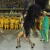 Mariana Rios desfila pela Mocidade, no Carnaval do Rio, e mostra sua boa forma em fantasia sensual