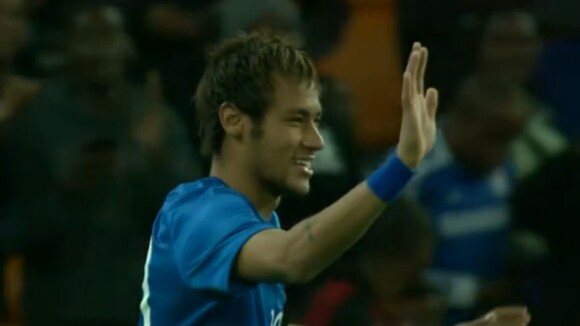 Neymar marca três gols na vitória de 5 a 0 do Brasil contra a África do Sul