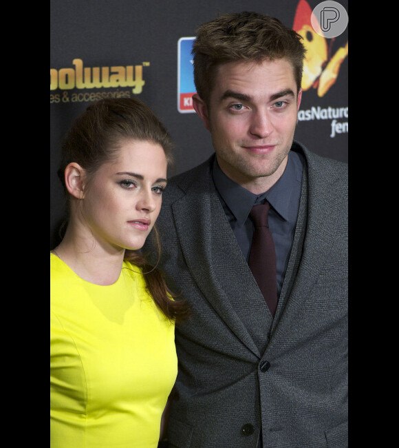 Robert Pattinson estava sendo pressionado pela família a terminar com Kristen Stewart