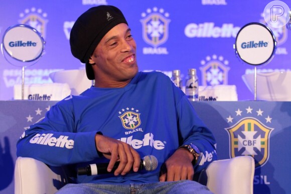 Ronaldinho gaúcho também não está no grupo de jogadores que vão disputar o mundial