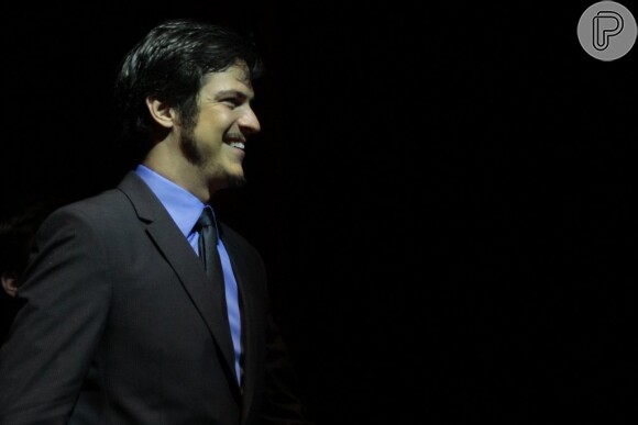 Mateus Solano é premiado no Troféu APCA