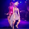 Mariana Ximenes e Valesca Popozuda dançam funk no palco do Baile da Vogue