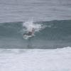Cauã Reymond mostrou habilidade ao surfar na manhã desta terça-feira, 25 de março de 2014