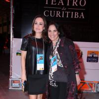 Regina Duarte vai a festival de teatro com a filha, Gabriela Duarte