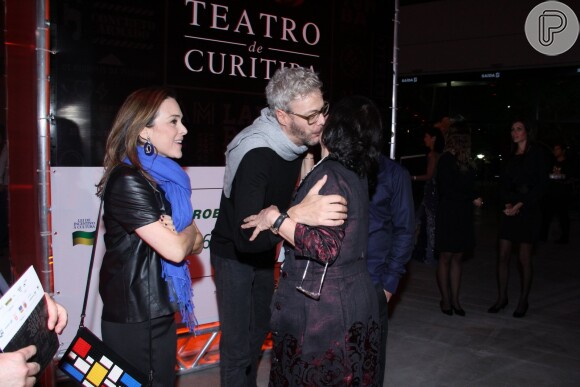 Regina Duarte encontra Guilherme Weber em Festival de Teatro de Curitiba; atriz estava com a filha, Gabriela Duarte
