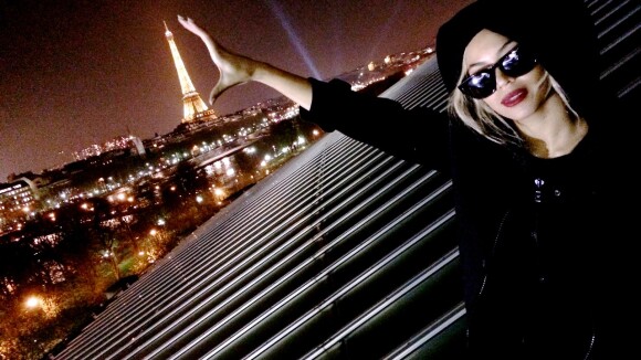Beyoncé publica fotos de viagem para Paris com Jay-Z após último show da turnê