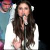 Selena Gomez teria cantado para o ex-namorado, Justin Bieber, já que a canção fala de um pós-término