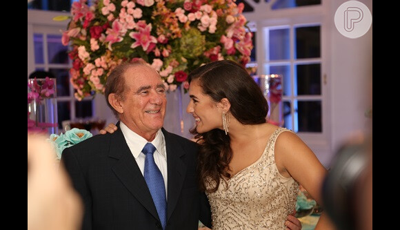 Renato Aragão fez uma luxuosa festa para celebrar os 15 anos da filha, Lívian Aragão