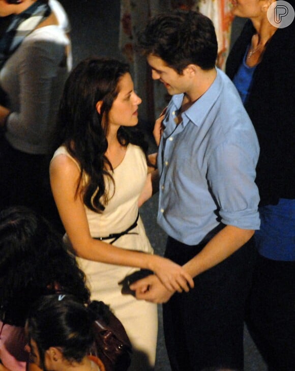 Robert Pattinson e Kristen Stewart se conheceram nas gravações da saga 'Crepúsculo'