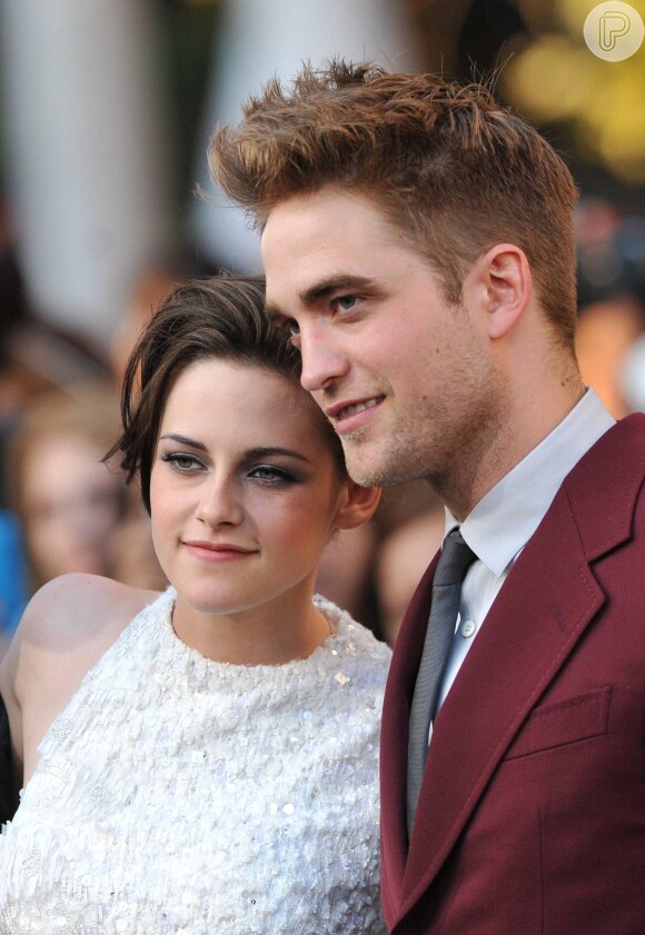 Robert Pattinson e Kristen Stewart se falam o tempo todo