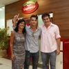 Bruno Gagliasso, seu irmão, Thiago Gagliasso, e a mãe dos atores, Lúcia, inauguraram na noite de quinta-feira, 3 de abril de 2014, o novo restaurante da Família Gagliasso