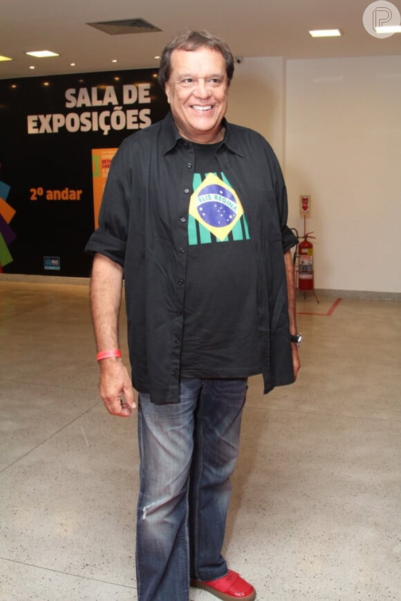 Famosos participam de 'Prêmio APTR de Teatro' no Rio de Janeiro; Dennis Carvalho vai a evento