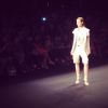 Sophia Abrahão desfila pela Coca-Cola Jeans no Fashion Rio