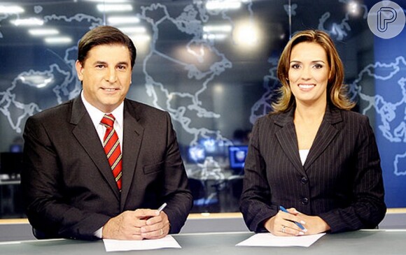 Carlos Nascimento ao lado da âncora Karyn Bravo no 'Jornal do SBT'