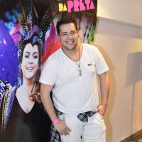 Tiago Abravanel deixa elenco de musical para se recuperar de fratura