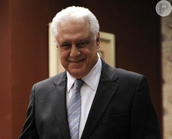 Antonio Fagundes completa 65 anos nesta sexta-feira, 18 de abril de 2014