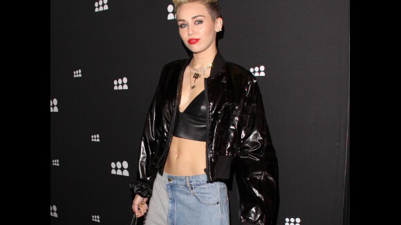 Miley Cyrus e Madonna gostam do visual boyish. Veja outras famosas com o estilo!
